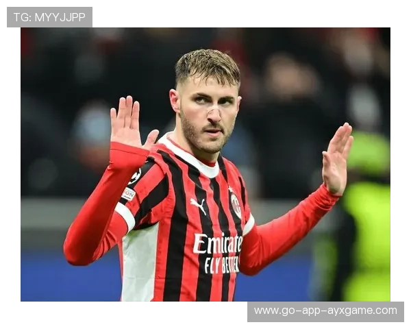 AC米兰高压逼抢极具威力，特奥抽射未中目标